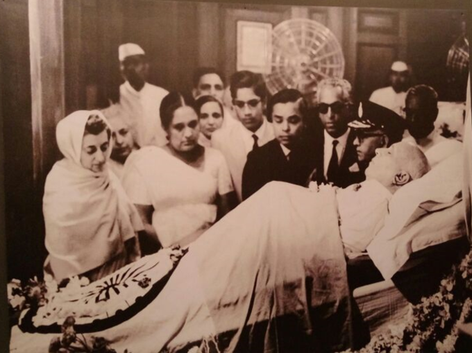 जयंती विशेष: तस्वीरों में देखिए कैसा रहा इंदिरा गांधी का जीवन