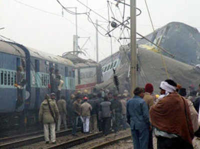 कानपुर रेल हादसा: रेलवे ने ताक पर रखे सारे नियम