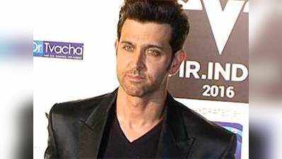 Hrithik turns heads at Mr. India World 2016 