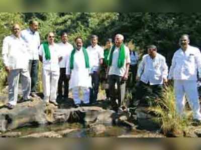 ಕಳಸಾ-ಬಂಡೂರಿ ಸ್ಥಳಕ್ಕೆ ಸಚಿವರು ಭೇಟಿ ನೀಡಲಿ