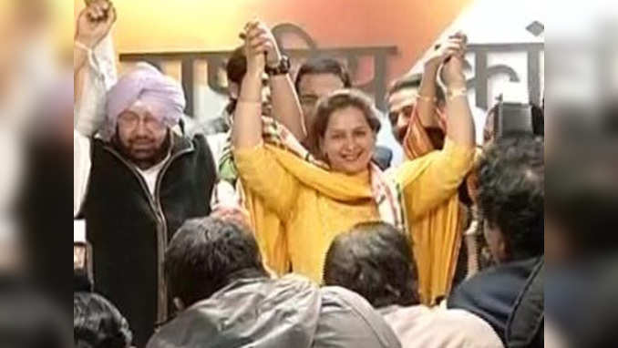 Navjot Singh Sidhus wife Navjot Kaur Sidhu joins Congress party 