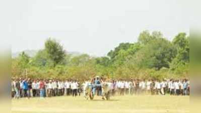 ಮನ ಸೆಳೆದ ಎತ್ತಿನಗಾಡಿ ಓಟ