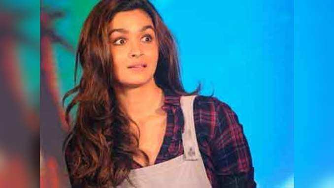 Alia Bhatt to learn cooking in Italy! 