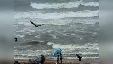 सोमवार को वरदा पहुंचेगा तमिलनाडु-आंध्र प्रदेश, तेज हवा और मूसलाधार बारिश की चेतावनी