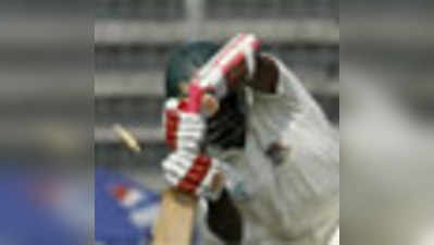 न्यू जीलैंड ने बांग्लादेश को 121 रन से हराया