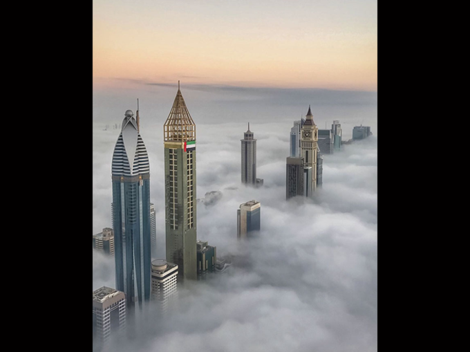 दुबई के राजकुमार ने खींचीं अद्भुत तस्वीरें