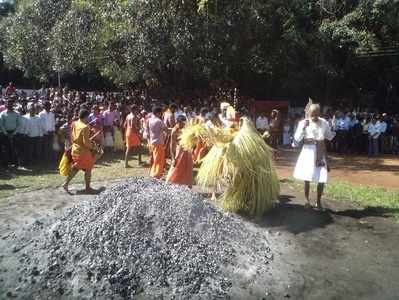 ಮಕ್ಕಿ ಶಾಸ್ರ್ತವು ದೇವರ ಹಬ್ಬಕ್ಕೆ ತೆರೆ