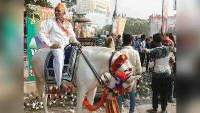 Meet the Modi fan who rode to Kanpur rally venue on his horse 