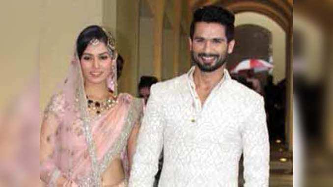 Kareena, Priyanka avoided Shahids marriage by not turning up! 