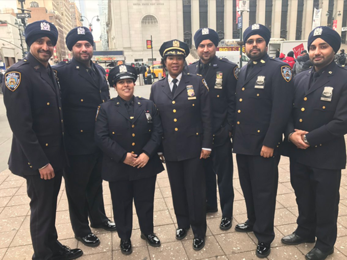 न्यूयॉर्कः पगड़ी, दाढ़ी के साथ दिख सकेंगे सिख पुलिस ऑफिसर