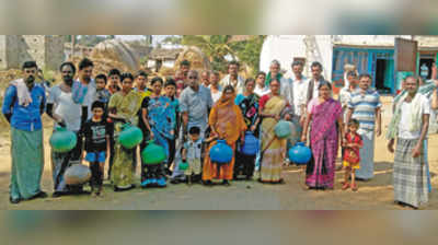 ಹಿರೇನಂದಿಹಳ್ಳಿ ಗ್ರಾಮಸ್ಥರಿಂದ ರಸ್ತೆ ತಡೆ