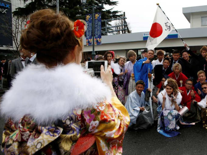 जापान में इस तरह मनाया जाता है जवानी का जश्न