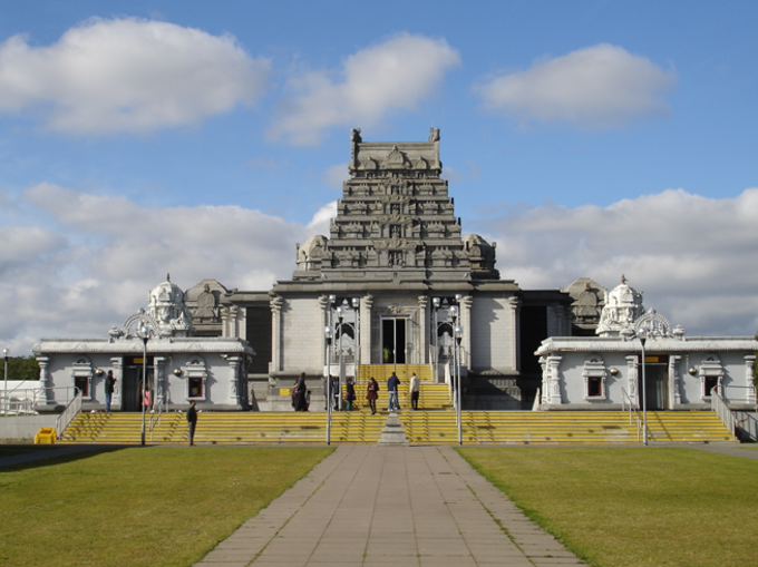 ​ श्री वेंकटेश्वर बालाजी मंदिर, इंग्लैंड