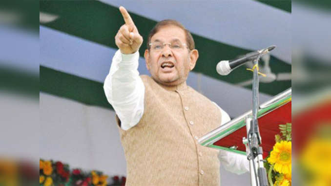 Sexist MP Sharad Yadav insults women again 