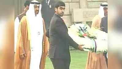 UAEs Crown Prince pays homage at Rajghat 