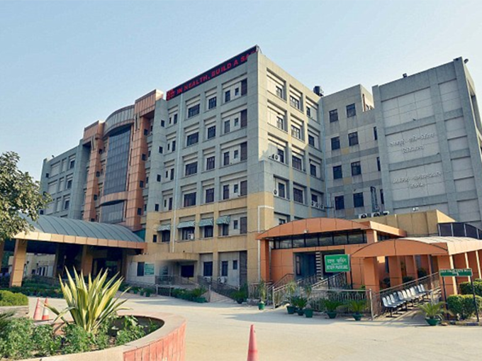 जनकपुरी सुपर स्पेशिएलिटी हॉस्पिटल, नई दिल्ली को चाहिए 22 SR