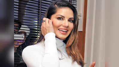 Noidas like Ponzi scam: Cops may question Sunny Leone 