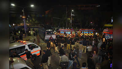 பாகிஸ்தானில் தற்கொலை படை தாக்குதல்: 16 பேர் பலி, 60 பேர் படுகாயம்