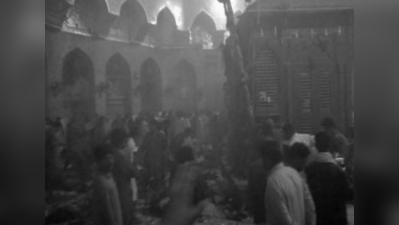 பாகிஸ்தானில் சூஃபி வழிபாட்டுத் தலம் மீது தற்கொலை தாக்குதல்: 30 பேர் பலி!