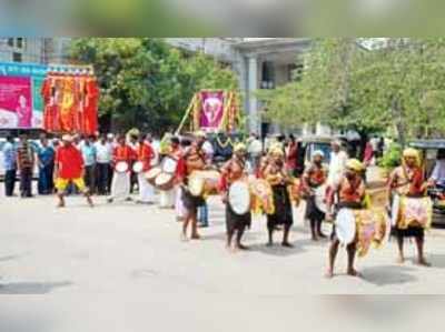 ಸರ್ವಜ್ಞ ಸಾಂಸ್ಕೃತಿಕ ನಾಯಕ