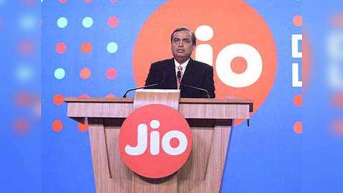 Free voice calls across networks for Jio users: Mukesh Ambani 