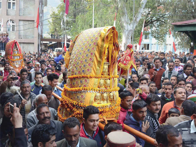 महाशिवरात्रि: देशभर के शिवालयों में बम भोले की गूंज