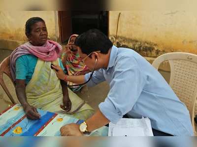 শান্তিনিকেতনের দরিদ্র ভূমিপুত্রদের পাশে বাঁচবোর আশ্বাস