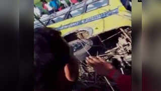 20 school kids injured after bus overturns in Kanpur 