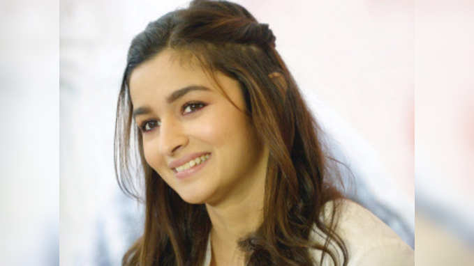 Alia wants aspiring singers to sing for her films 