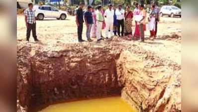 ಖಾಸಗಿ ಬಸ್‌ನಿಲ್ದಾಣ ಕಾಮಗಾರಿ ಸ್ಥಗಿತಕ್ಕೆ ಶಾಸಕ ಸೂಚನೆ