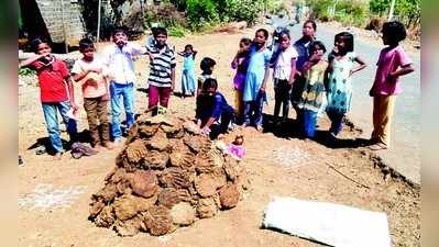 ಬೊಬ್ಬೆ ಹಾಕಿ ಕಾಮದಹನ