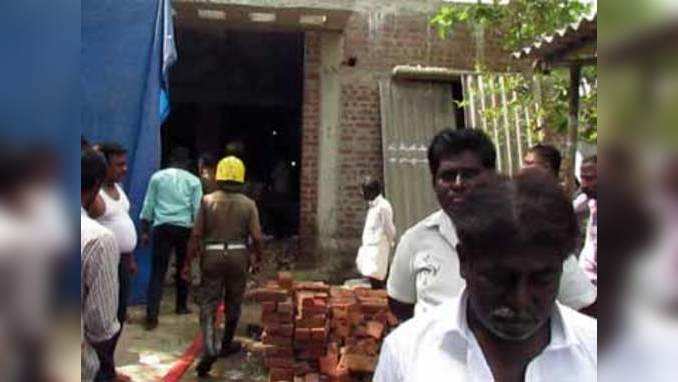 Six workers injured as fire breaks out in illegal cracker factory in Sivakasi 