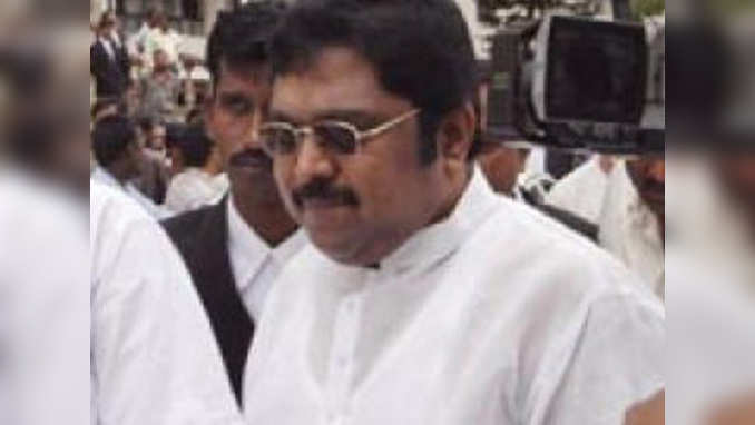 Sasikalas nephew to contest in RK Nagar bypoll 