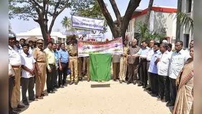 சீமைக் கருவேல மரங்களின் தீமைகள் குறித்து மாணவர்கள் விழிப்புணர்வு பேரணி