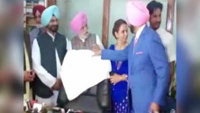 Punjab: Navjot Singh Sidhu takes charge as Cabinet minister 