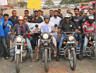 എം.എൽ.എ നയിച്ചു; ബുള്ളറ്റ് ബുദ്ധാസ് സ്ത്രീസംരക്ഷകരായി