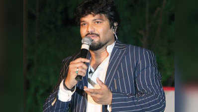 Calcutta HC stays proceedings against Babul Supriyo 