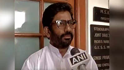 Shiv Sena MP Ravindra Gaikwad justifies beating AI staffer with slippers 