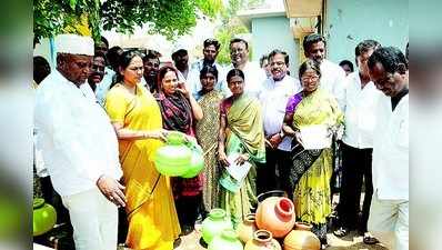 ​ನೀರು ಕೊಟ್ಟು,ವೋಟು ಕೇಳಿ