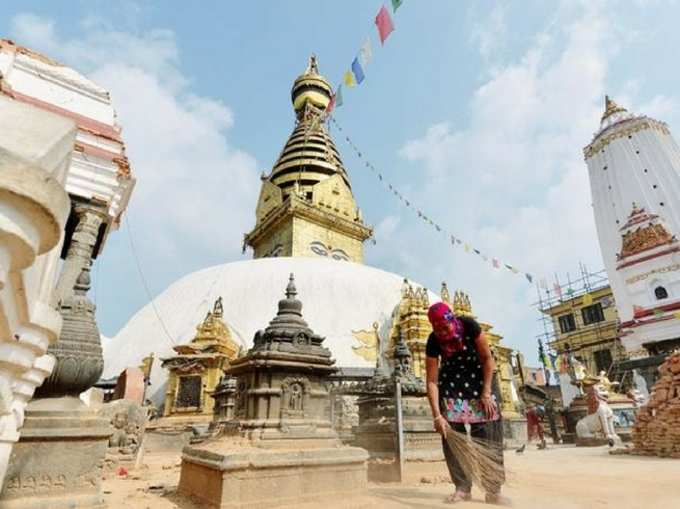 ​ स्वयंभूनाथ मंदिर