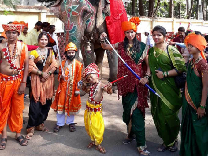 महाराष्ट्रातील शोभायात्रांचा जल्लोष