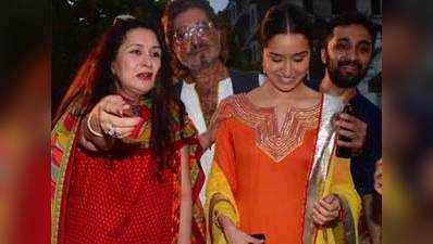 Shraddha and family, Asha Bhosle, Jackie Shroff attend inauguration of a road 