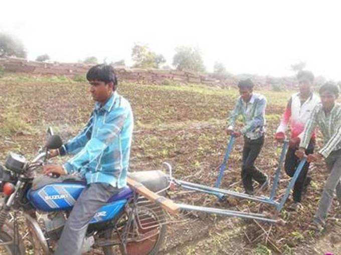 मजेदार तस्वीरें: ऐसे नज़ारें भारत में ही देखने को मिलेंगे