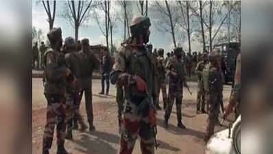 Srinagar: Terrorists attack army convoy, 1 jawan injured 