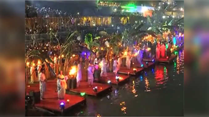 President Pranab Mukherjee inaugurates Namami Brahmaputra festival in Guwahati 