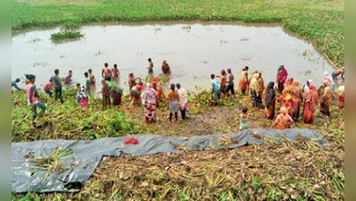 স্বামীদের কর্মসংস্থানে নজির গড়ছেন বেলডাঙার প্রমীলারা