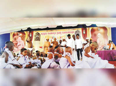 ಸಮಸ್ಯೆಗಳಿಗೆ ಜ್ಞಾನ, ಪರೋಪಕಾರವೇ ಪರಿಹಾರ