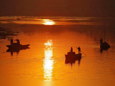 ನದಿ ಮತ್ತು ಅಂಬಿಗ