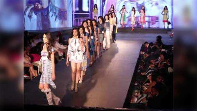 fbb Colors Femina Miss India North 2017 : fbb Round