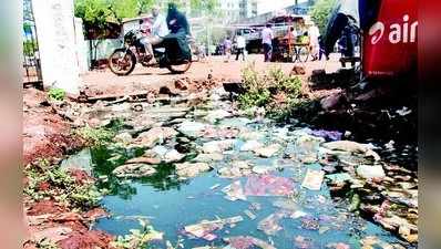 ಮತ್ತೆ  ಚರಂಡಿ ಭರ್ತಿ, ವಿಲೇವಾರಿಯಾಗದ ತ್ಯಾಜ್ಯ